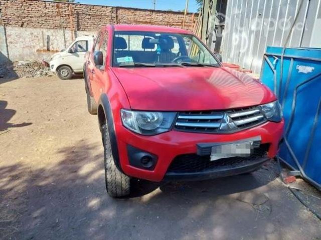Camioneta Mitsubishi Katana 2.5 Diésel 4x4
