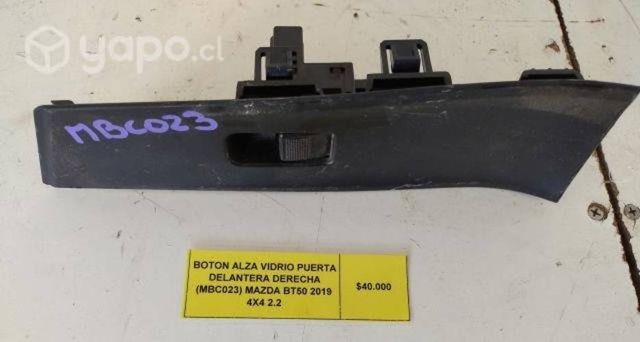 Boton Alza Vidr pta del der (MBC023) BT50 2.2 2019