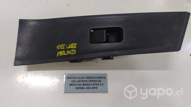 Boton Alza Vidr pta del der (MBD132) BT50 2.2 2019
