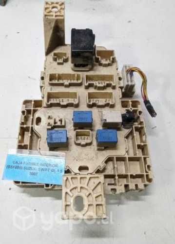 Caja Fusible Interior (SSF085) Suzuki Swift GL 1.5