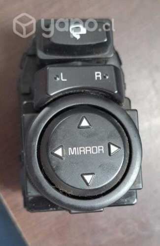 Mando retrovisor Kia rio 4 año 2017-2023