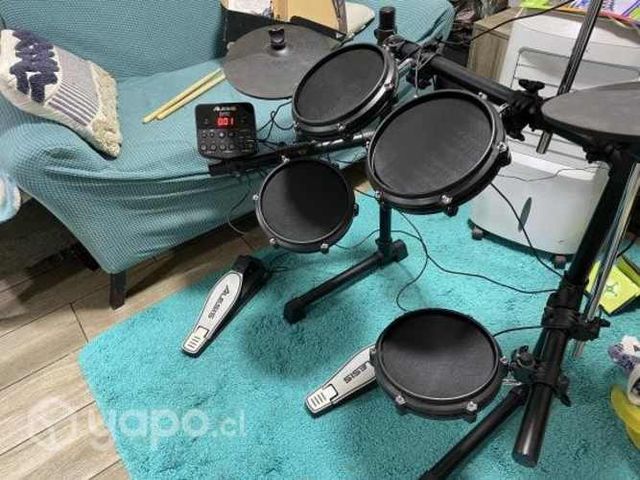 Batería Electrónica Alesis Turbo Mesh Kit