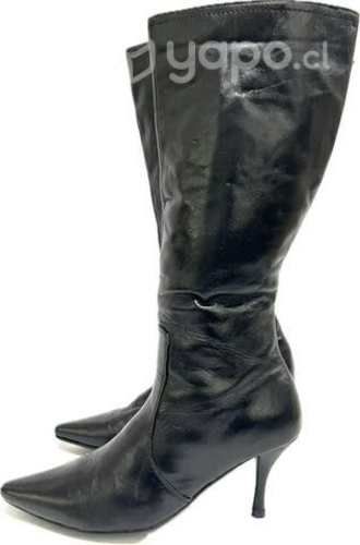 Bota Larga Puntuda Marca Signus N*40 Negro