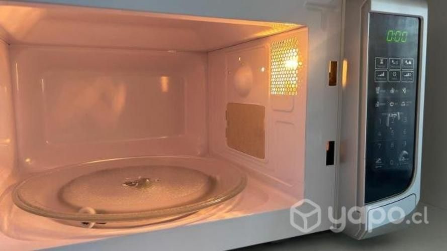 Refrigerador + microondas