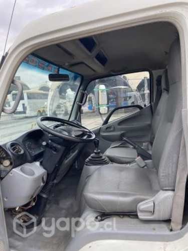 Camión Hino Xzu 5.9