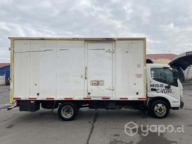 Camión Hino Xzu 5.9