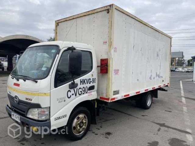 Camión Hino Xzu 5.9