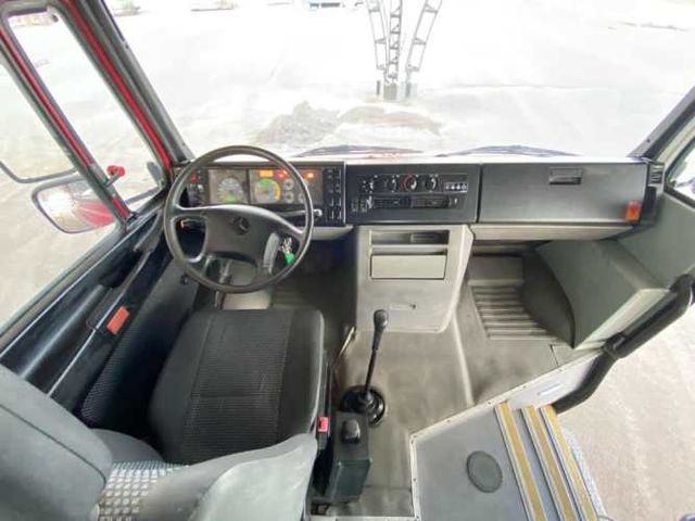 Mercedes Benz Vario 818D 4X4