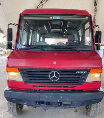 Mercedes Benz Vario 818D 4X4