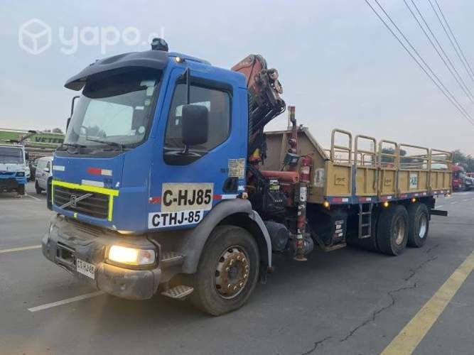 Camion volvo vm310 pluma palfinger