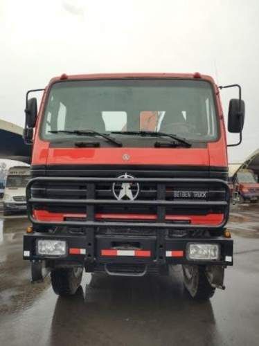 Camión pluma Beiben 4x4