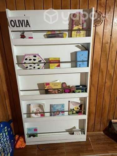 Librero para sala infantil