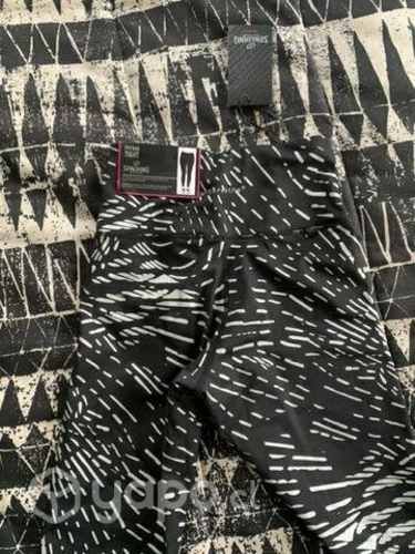 Calzas deportivas nuevas