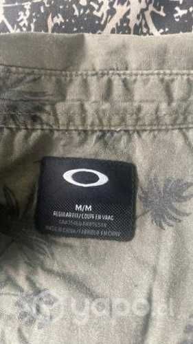 Camisa oakley y Poleras