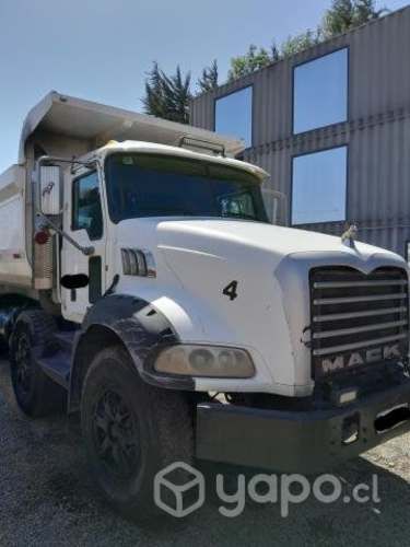 Camión Tolva Mack Gu 813