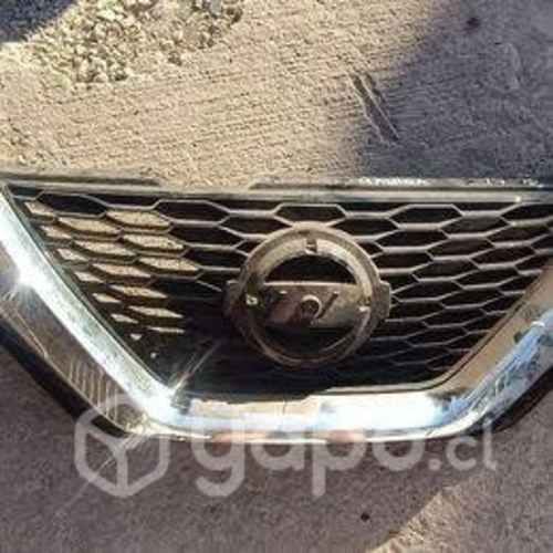 Máscara nissan qashqai