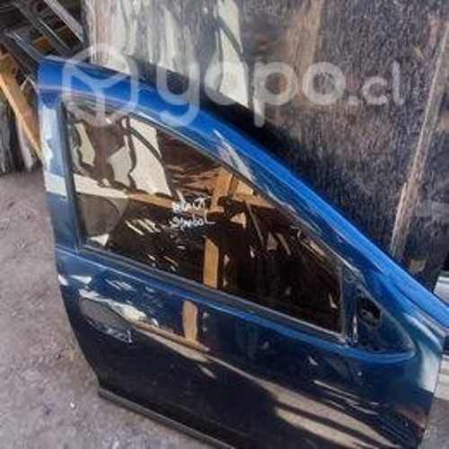 Puerta delantera renault symbol