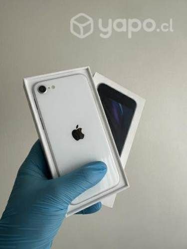 IPhone SE segunda generacion en caja color blanco