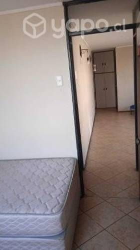 Arriendo Pieza en amplio Depto (Mujeres)