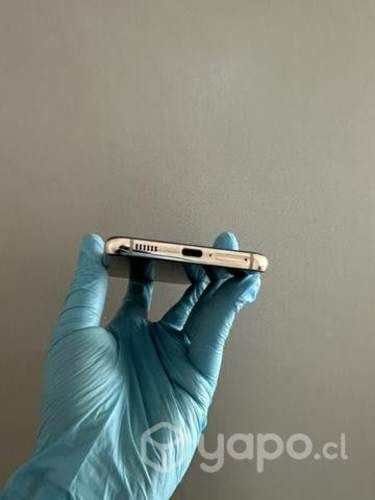 Samsung Galaxy S21 morado sin caja.