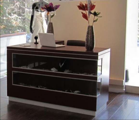 Mostrador exhibidor y Mueble caja. Semi-nuevo