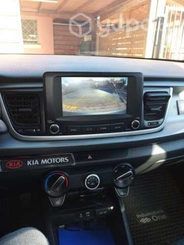 Vendo auto Kia rio4. 2019
