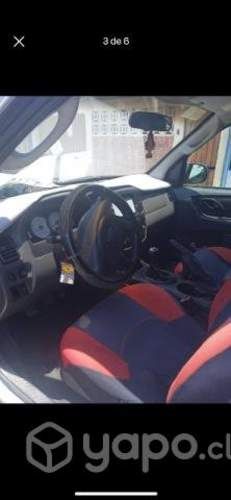 Vendo camioneta ford escape