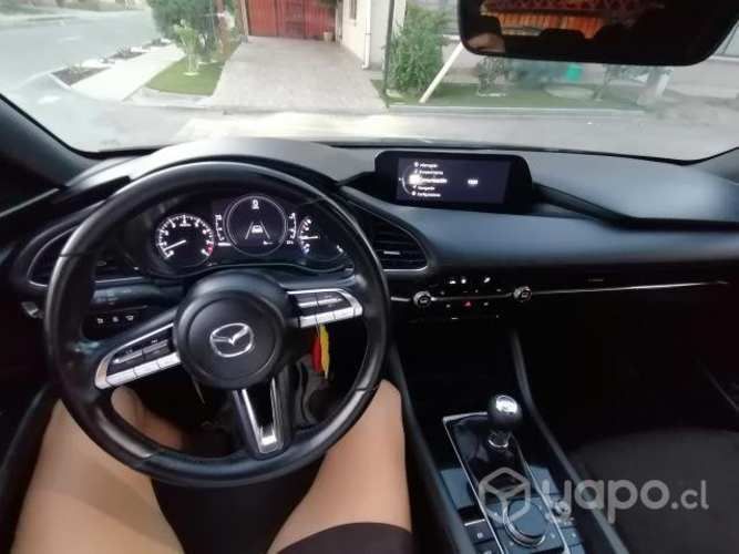 Mazda 3  2021 sport único dueño