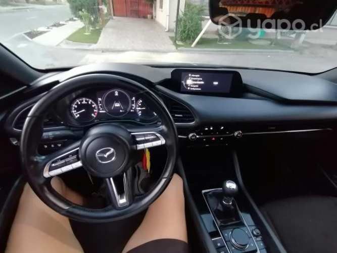 Mazda 3  2021 sport único dueño