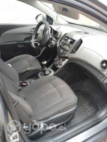 Auto sedan Chevrolet Sonic 1.6