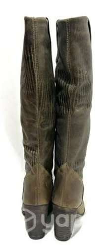 Bota Larga de Cuero Graso Marca Pixipie N*35 Café