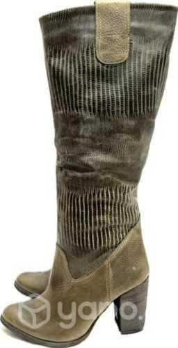 Bota Larga de Cuero Graso Marca Pixipie N*35 Café