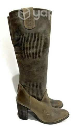 Bota Larga de Cuero Graso Marca Pixipie N*35 Café