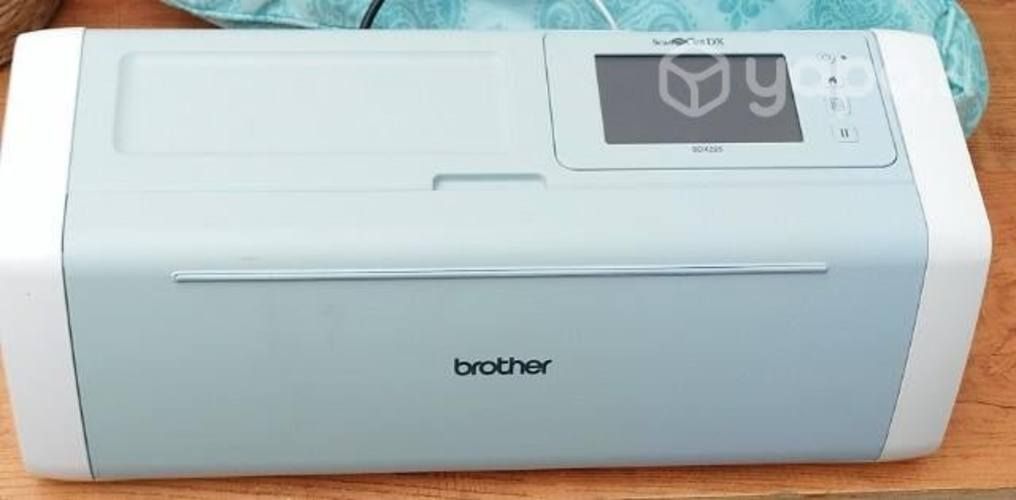 Plotter de corte brother