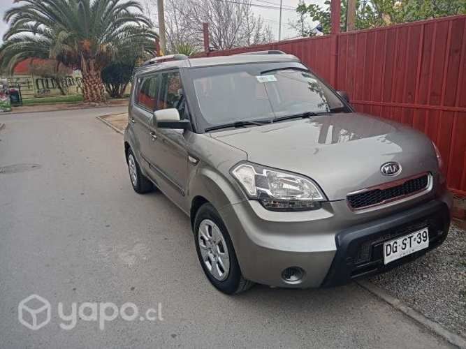 Vendo kia soul LX 1.6 2011