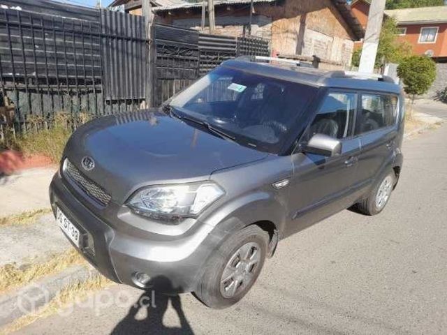 Vendo kia soul LX 1.6 2011