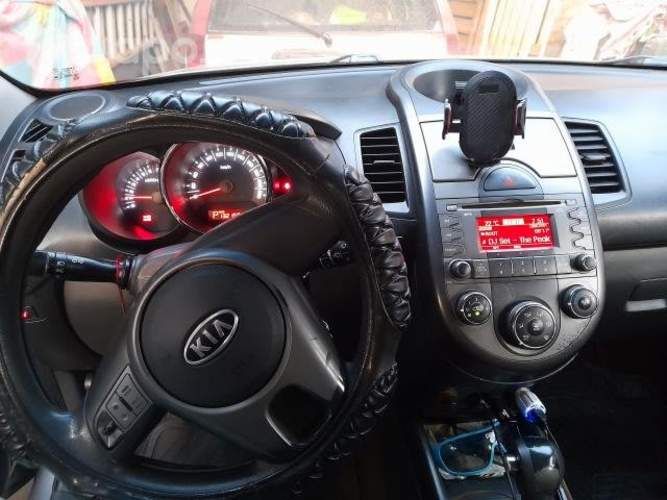 Vendo kia soul LX 1.6 2011