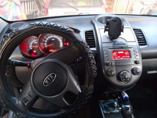 Vendo kia soul LX 1.6 2011