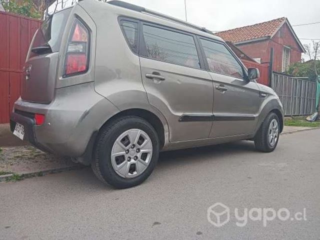 Vendo kia soul LX 1.6 2011