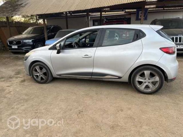 Vendo Renault clio