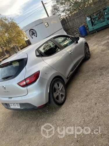 Vendo Renault clio