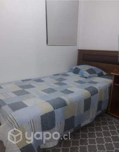 Pieza amoblada en las condes