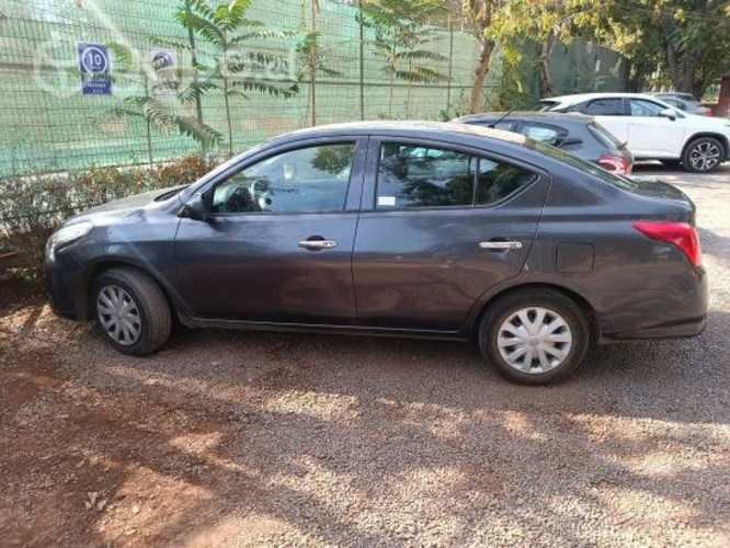 Se vende Nissan Versa Sense MT 2018