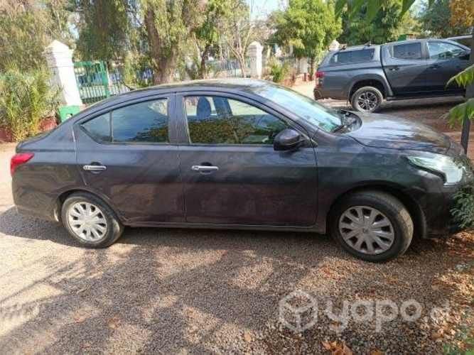 Se vende Nissan Versa Sense MT 2018