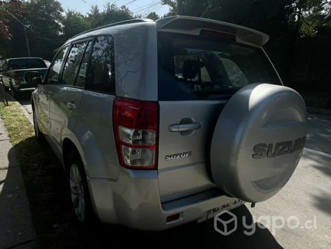 Suzuki grand nomade impecable
