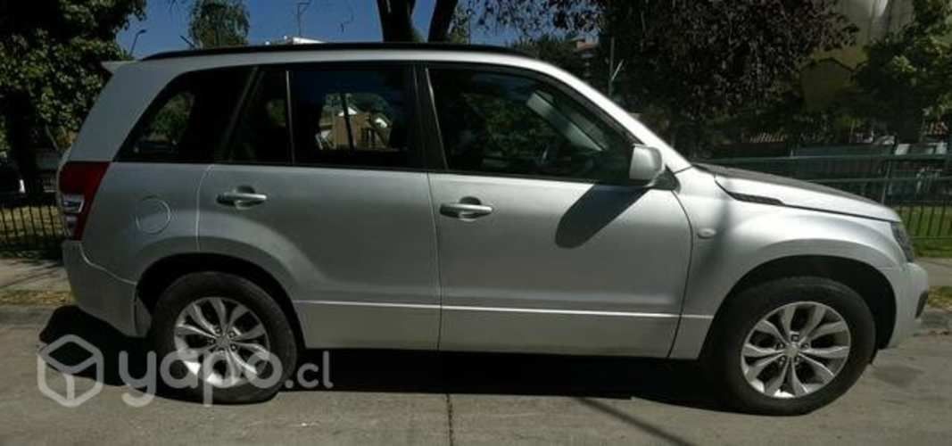 Suzuki grand nomade impecable