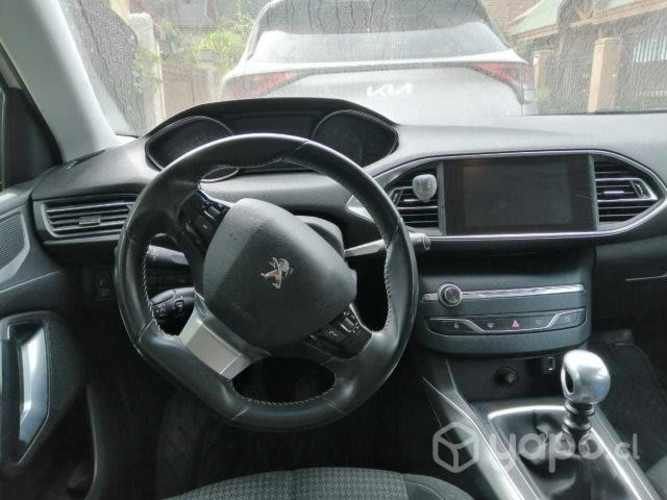 PEUGEOT 308 Active Puretech 2018