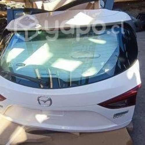 Portalón mazda 3