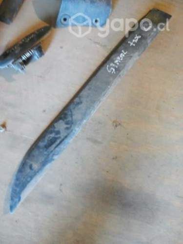 Renault symbol moldura puerta tras izquerda