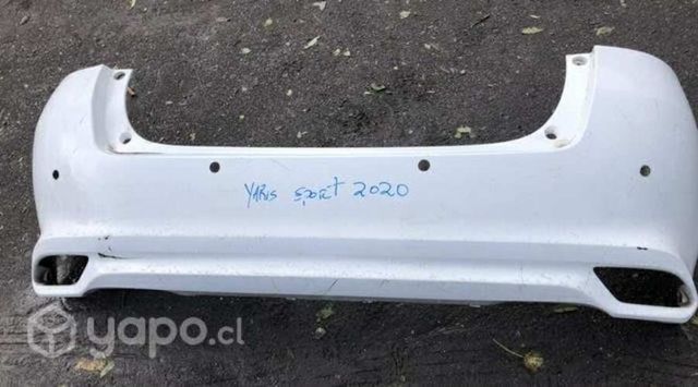Parachoque Toyota yaris sport 2020